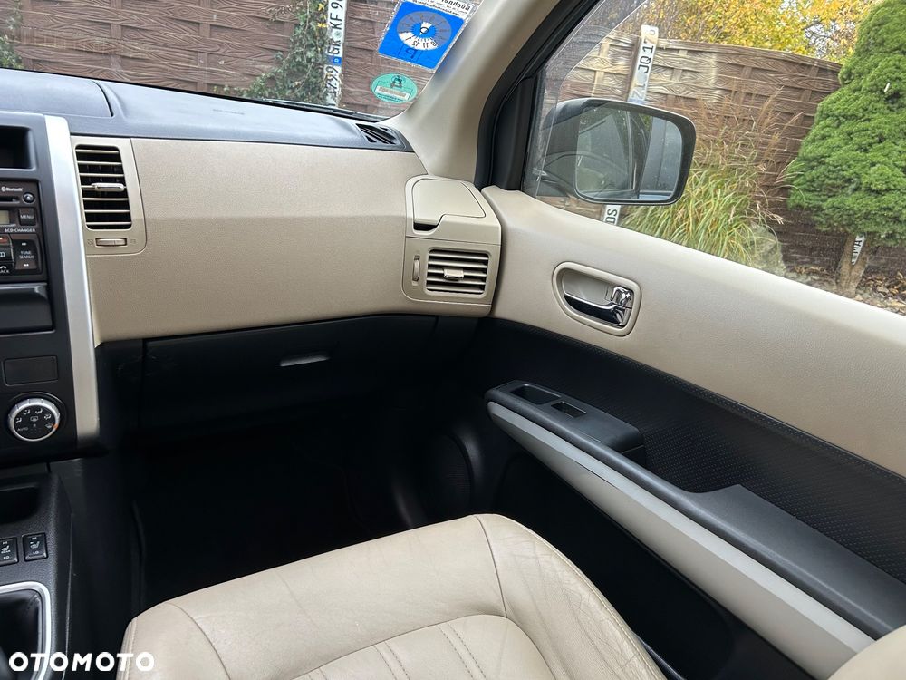 Nissan X-Trail 2.0 dCi 4x4 DPF LE - 35