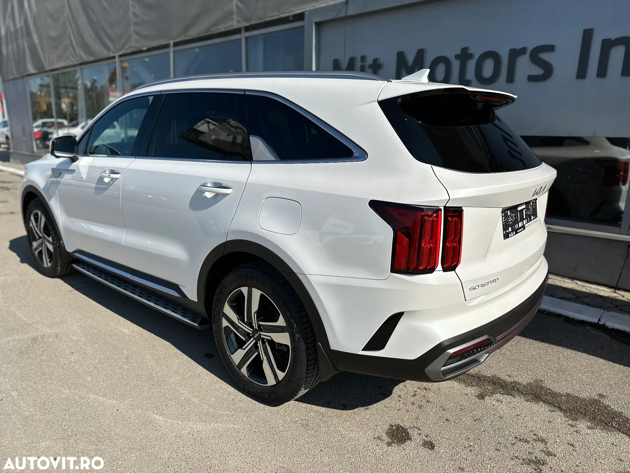 Kia Sorento 1.6 T-GDI PHEV 6AT 4x4 7P Premium+ - 4