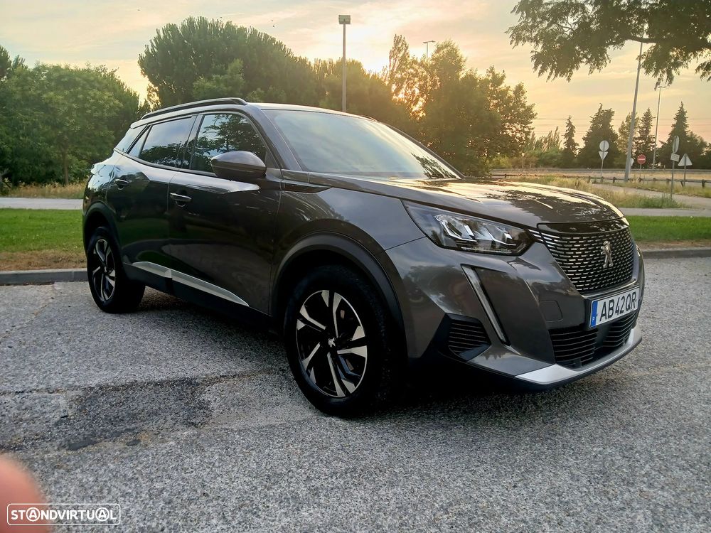 Peugeot 2008 1.2 PureTech Allure - 3