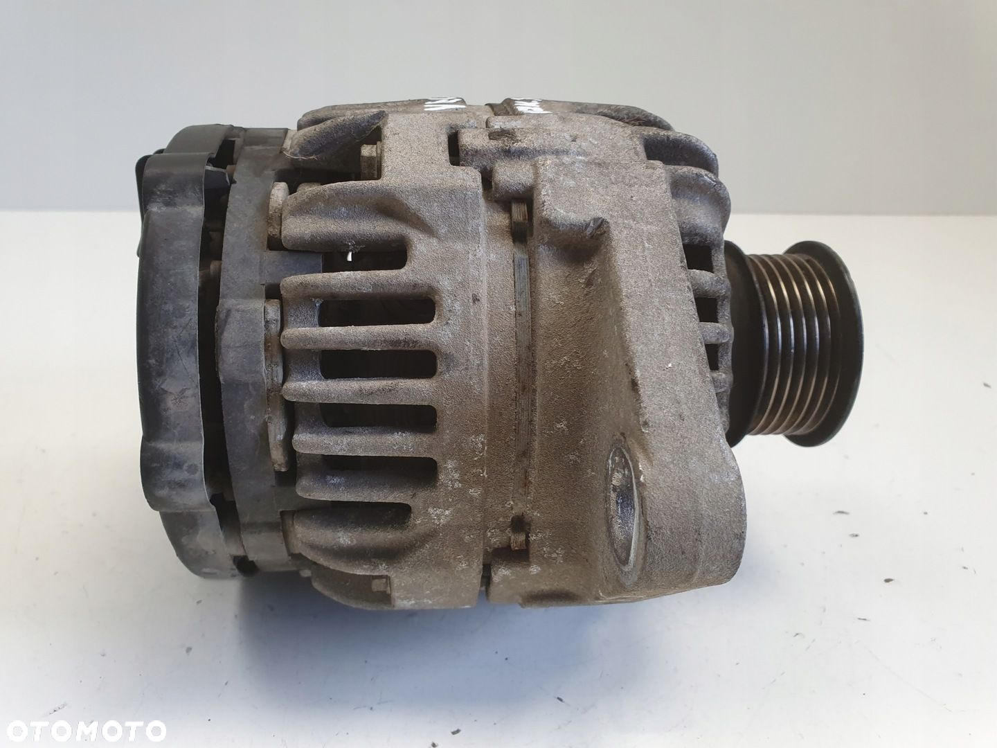 Opel Vectra C 1.9 CDTI ALTERNATOR bosch 0124325172 - 6