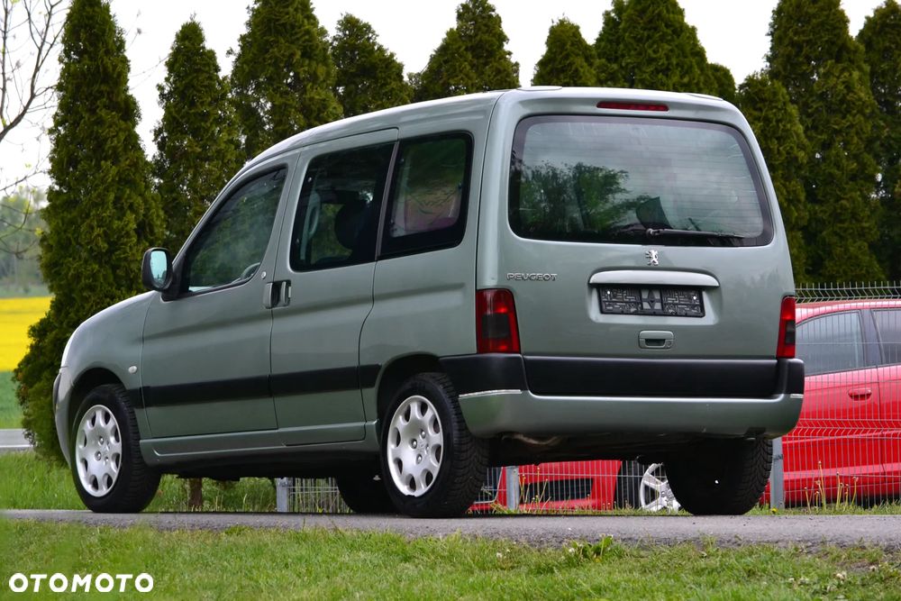 Peugeot Partner Kombi 110 Premium - 14