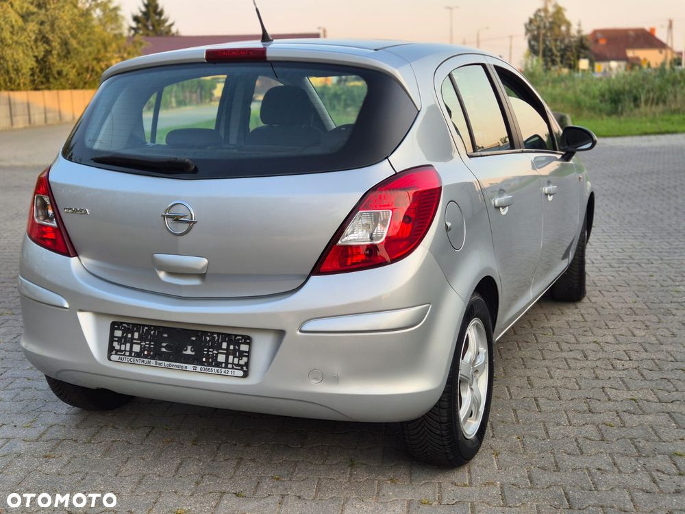 Opel Corsa - 8
