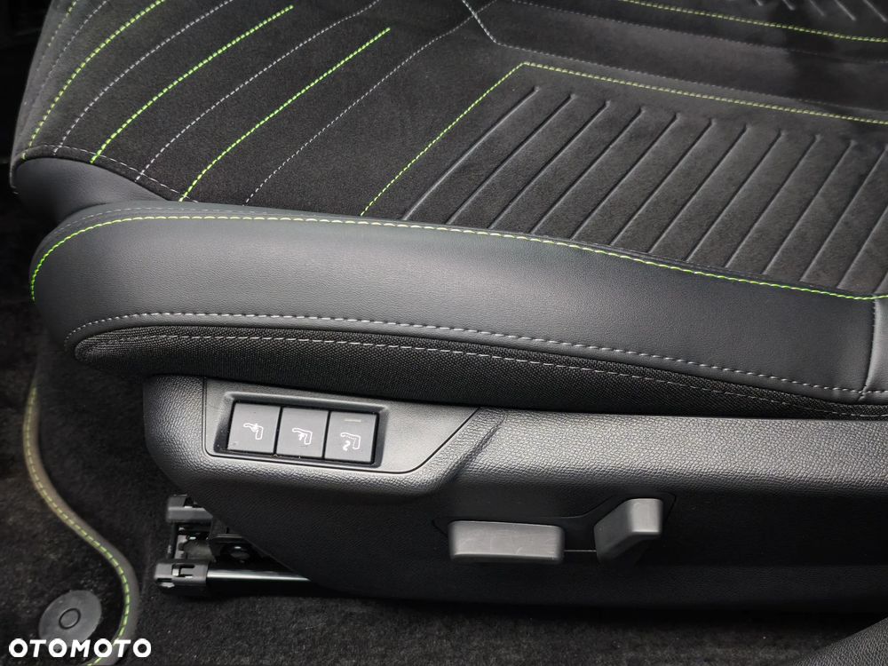 Peugeot 208 1.2 mHEV GT - 15