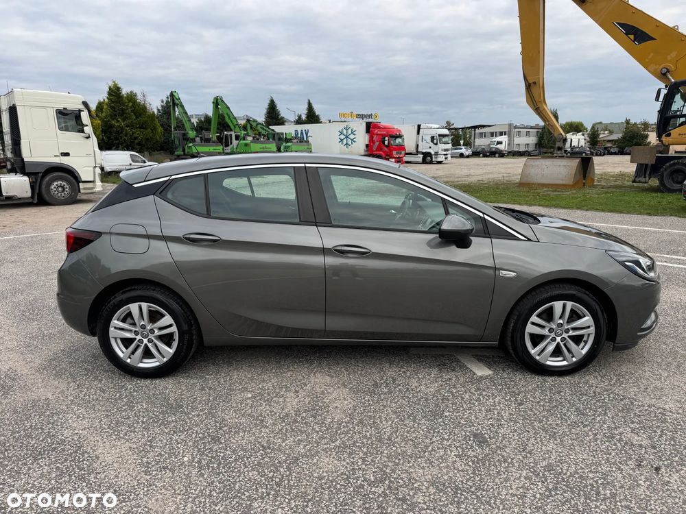 Opel Astra 1.4 Turbo Innovation - 11