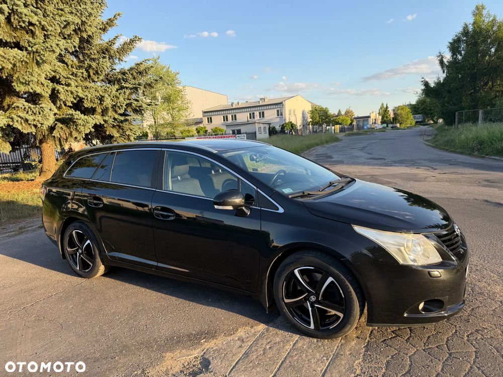 Toyota Avensis 2.2 D-4D Sol Plus - 4