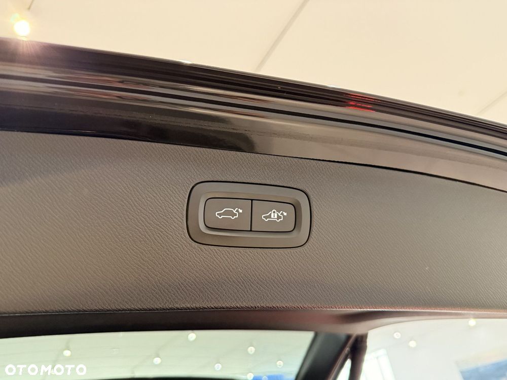 Volvo XC 90 - 29