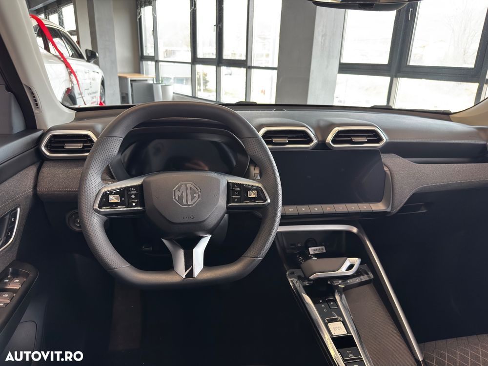 MG ZS HEV 1.5 GSI AT Explore - 7