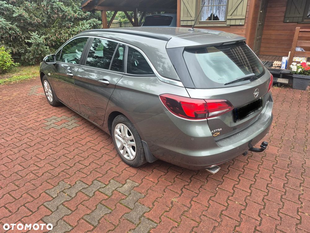 Opel Astra 2018 photo 2
