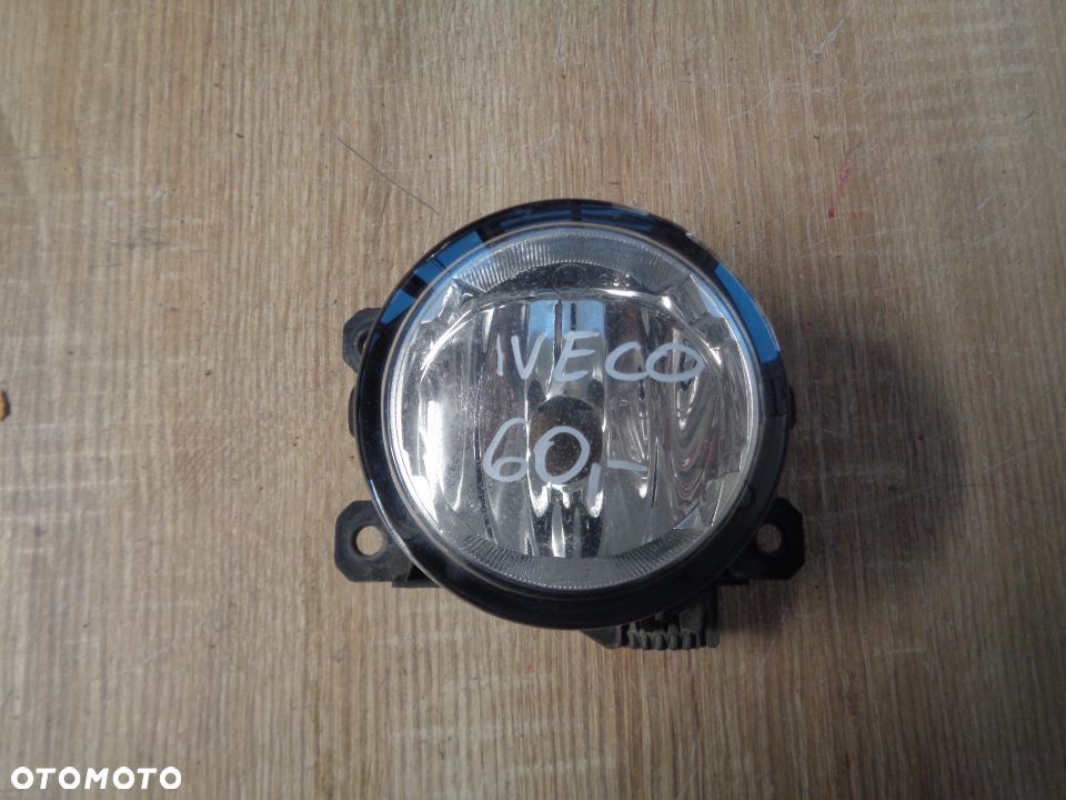 FIAT IVECO HALOGEN PRZÓD EUROPA - 1