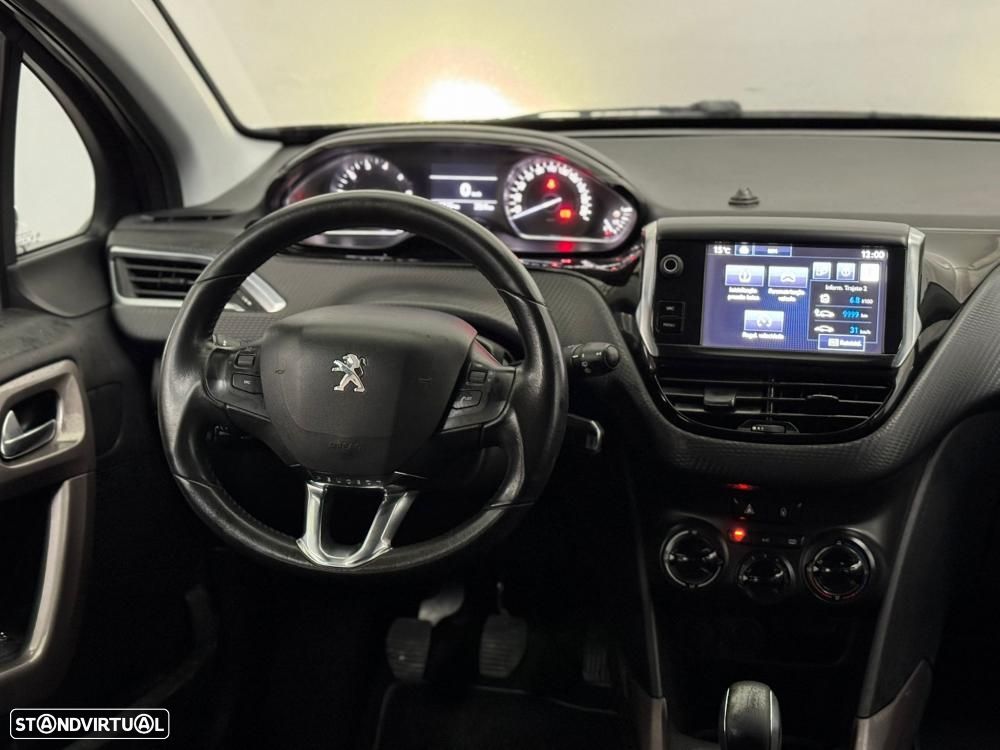 Peugeot 2008 1.2 PureTech Style - 21
