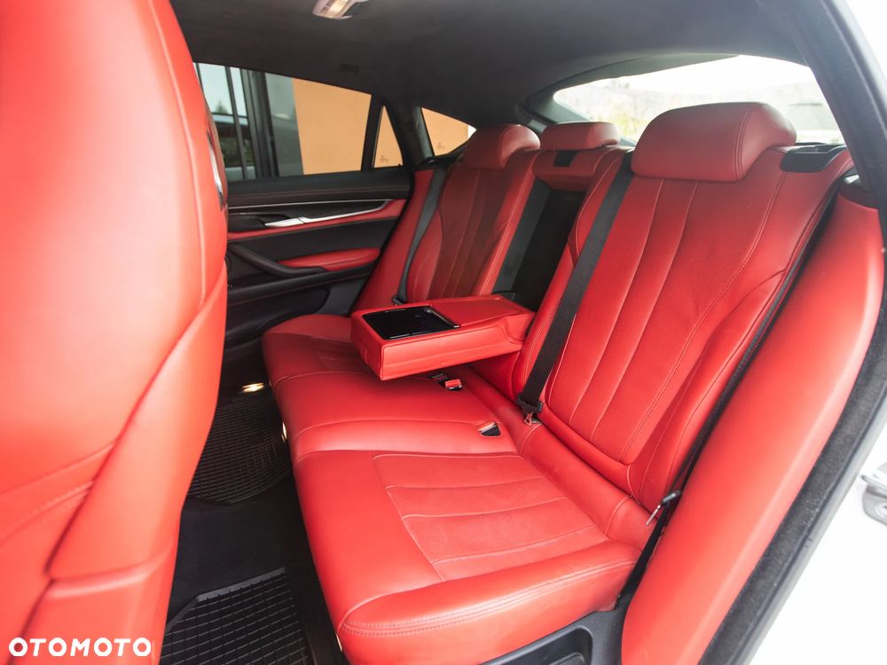 BMW X6 - 15