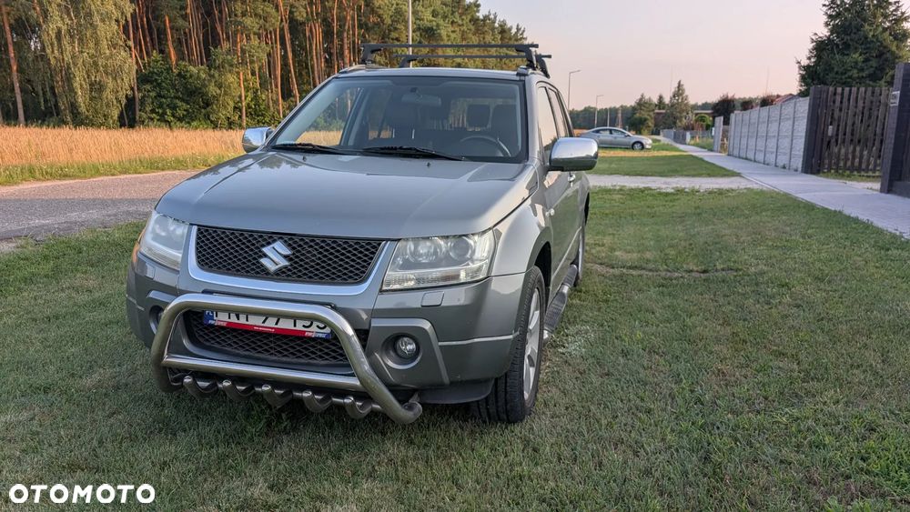 Suzuki Grand Vitara 2.0 De Luxe - 10