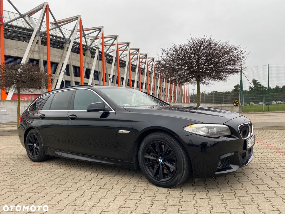BMW Seria 5 525d xDrive - 18