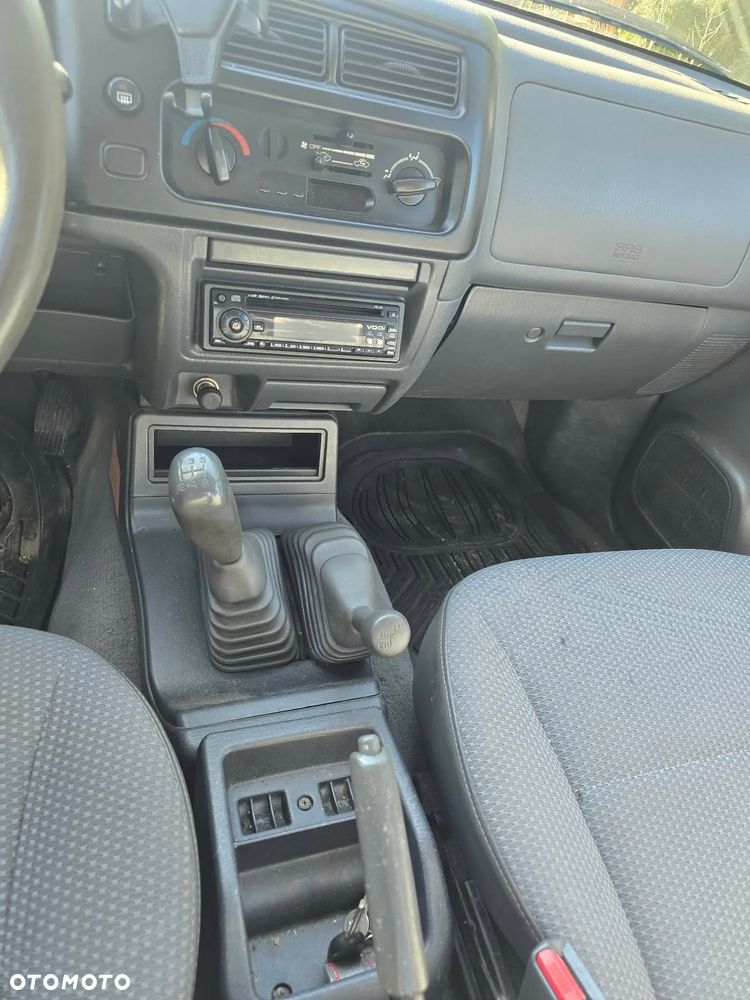 Mitsubishi L200 - 9