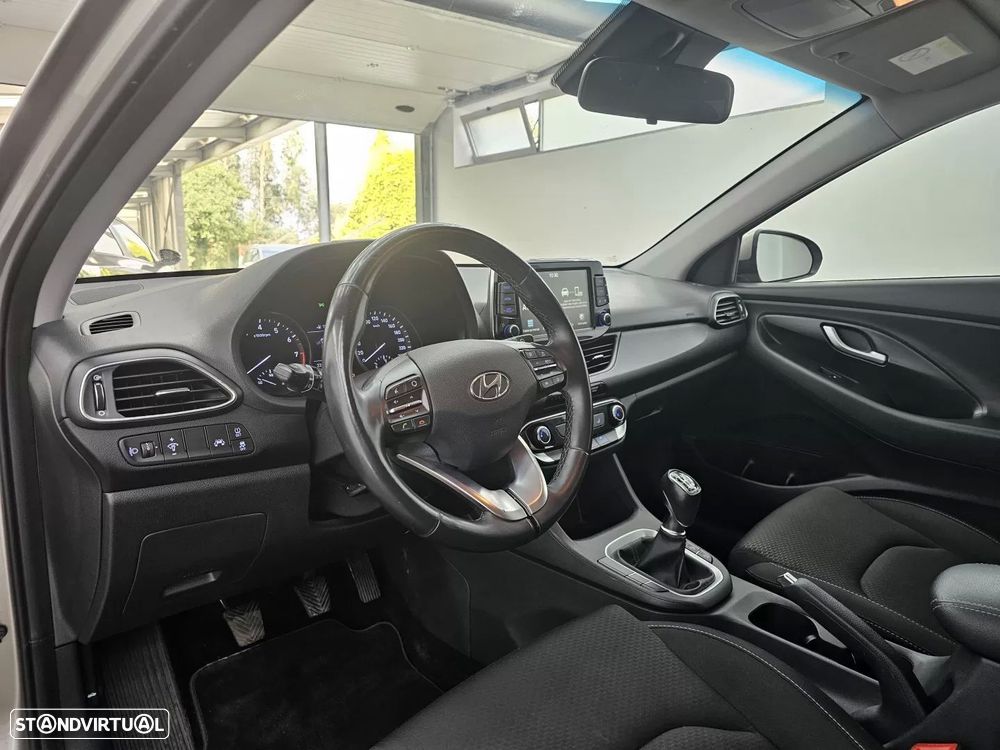 Hyundai i30 1.0 T-GDI Style — fotografia 10