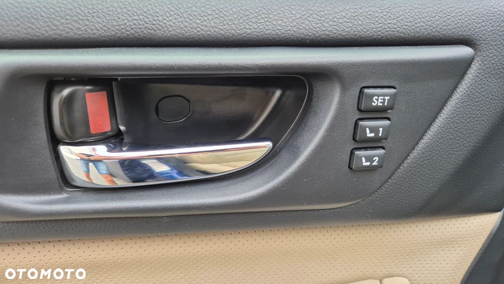 Subaru Outback 2.5i Exclusive - 24
