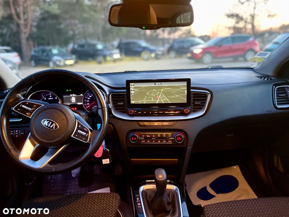 Kia XCeed 1.6 CRDi LAUNCH EDITION - 15