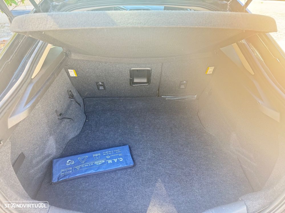 Ford Mondeo 2.0 TDCi Titanium - 17