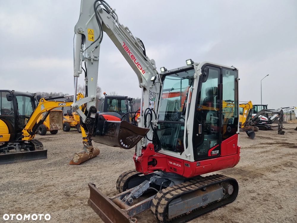 Bobcat E 27 Z  Takuchi TB 230 Kubota KX 037-4 Yanmar VIO 27 - 18