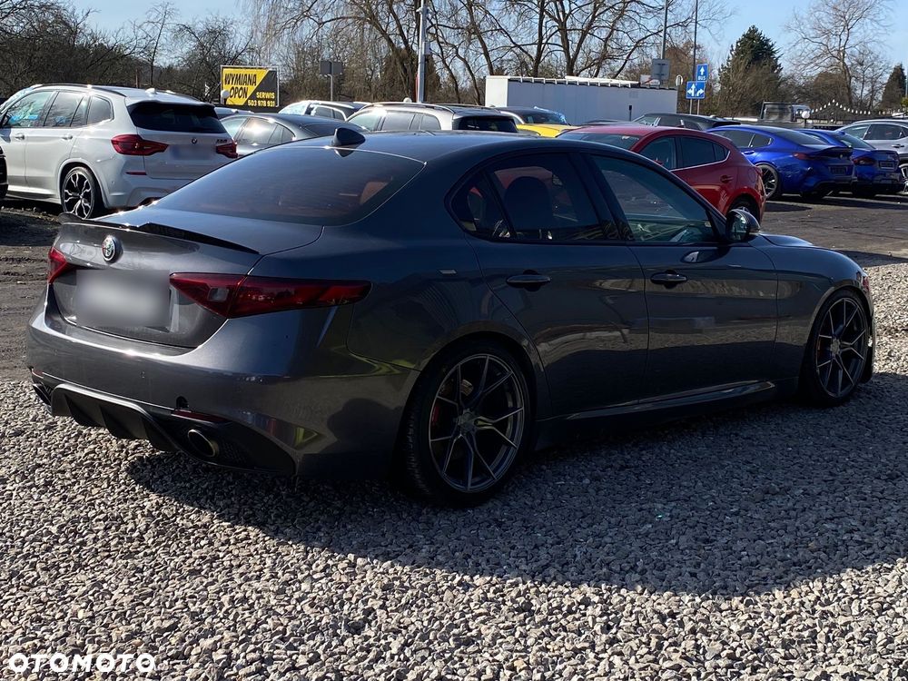Alfa Romeo Giulia - 3
