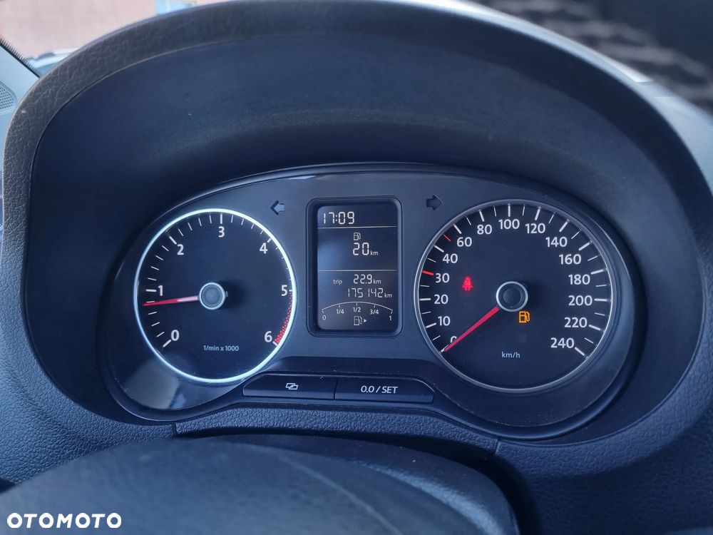 Volkswagen Polo - 14