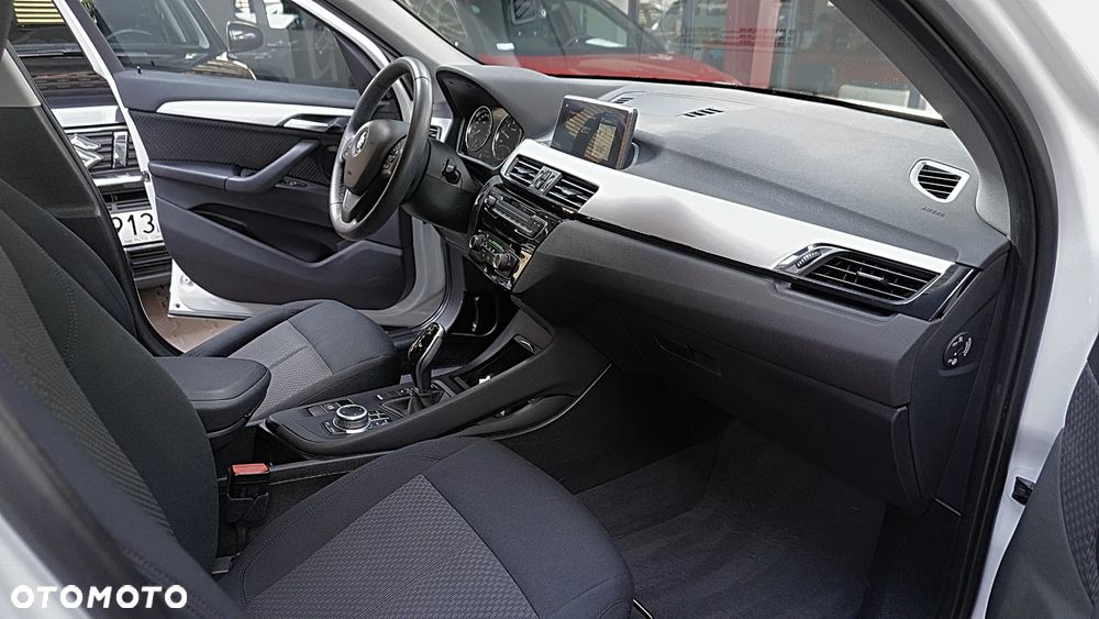 BMW X1 sDrive18i GPF - 13