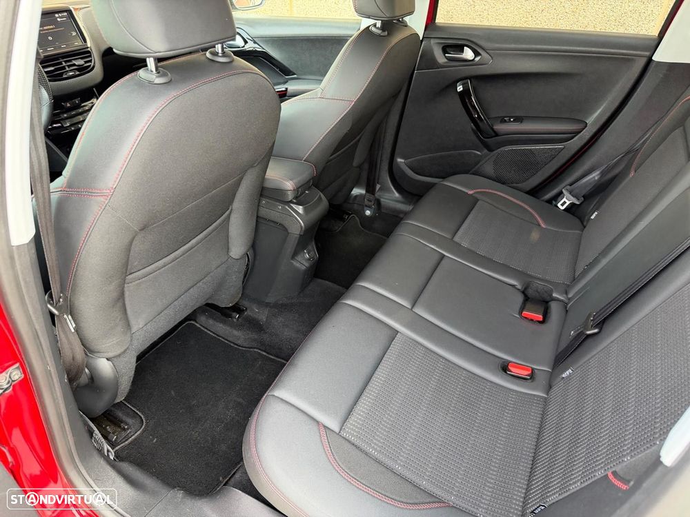 Peugeot 2008 1.2 PureTech GT Line EAT6 - 8