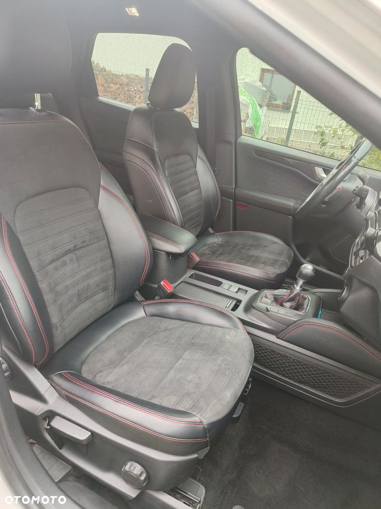 Ford Kuga 1.5 EcoBoost FWD ST-Line X - 13