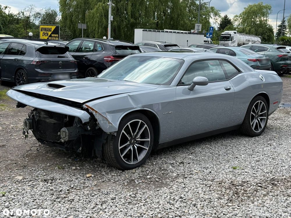 Dodge Challenger 5.7 R/T - 4