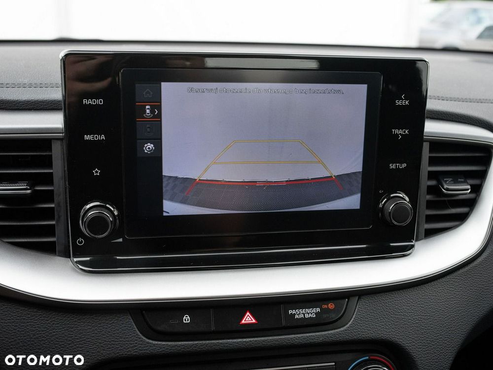 Kia Ceed 1.5 T-GDI M - 19