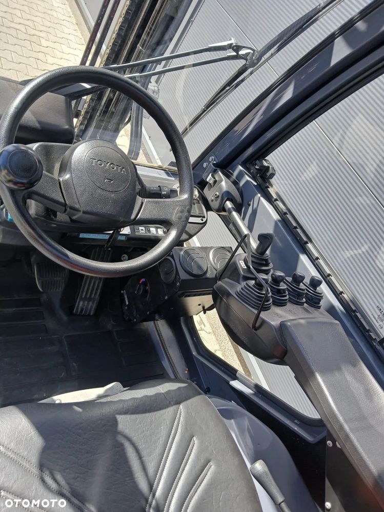 Toyota 02-8FGF30 - 7