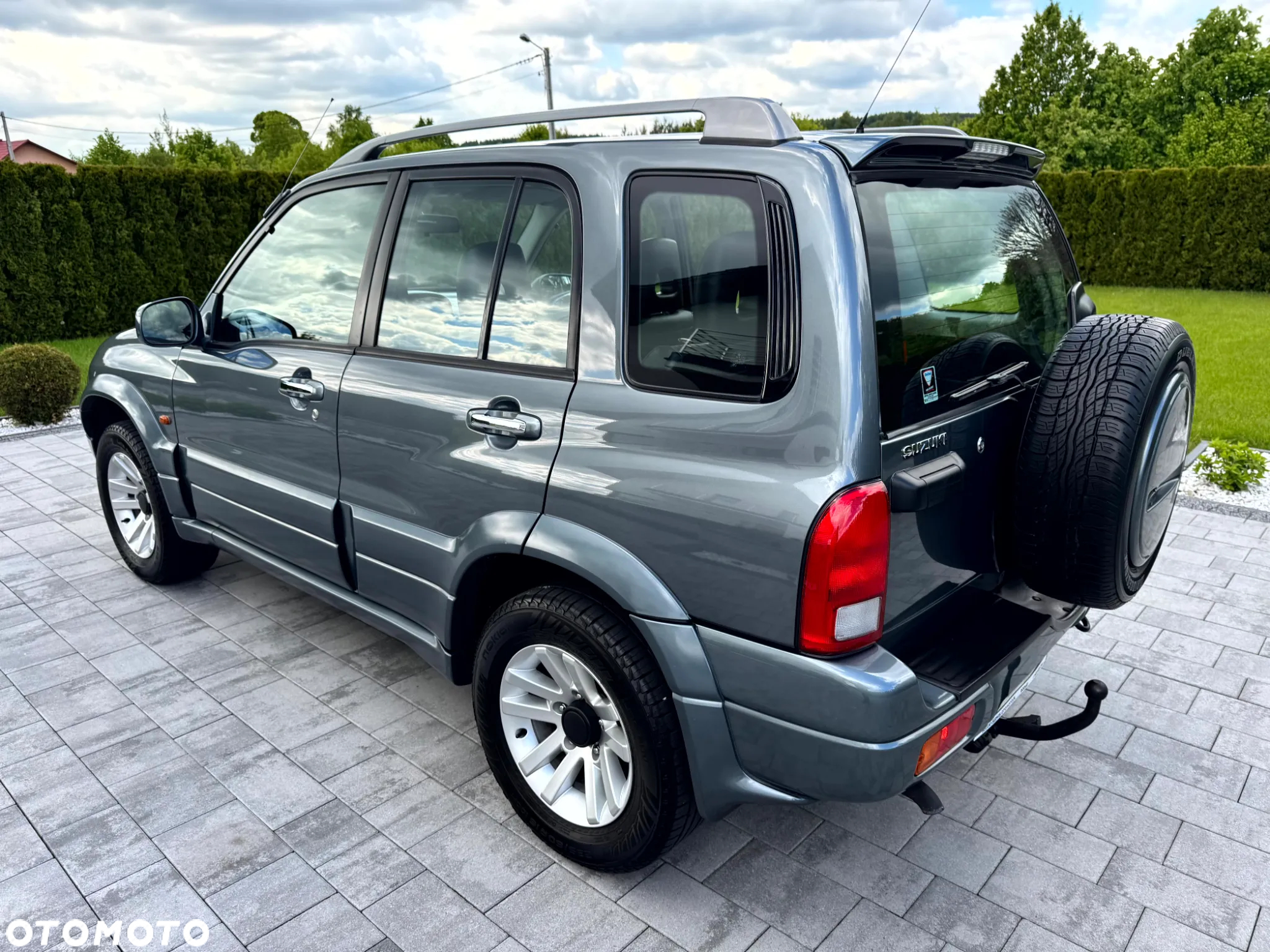 Suzuki Grand Vitara 2.0 - 5