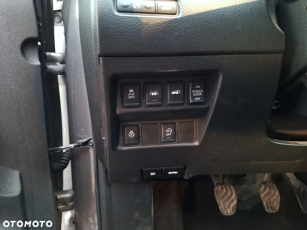 Nissan X-Trail - 11