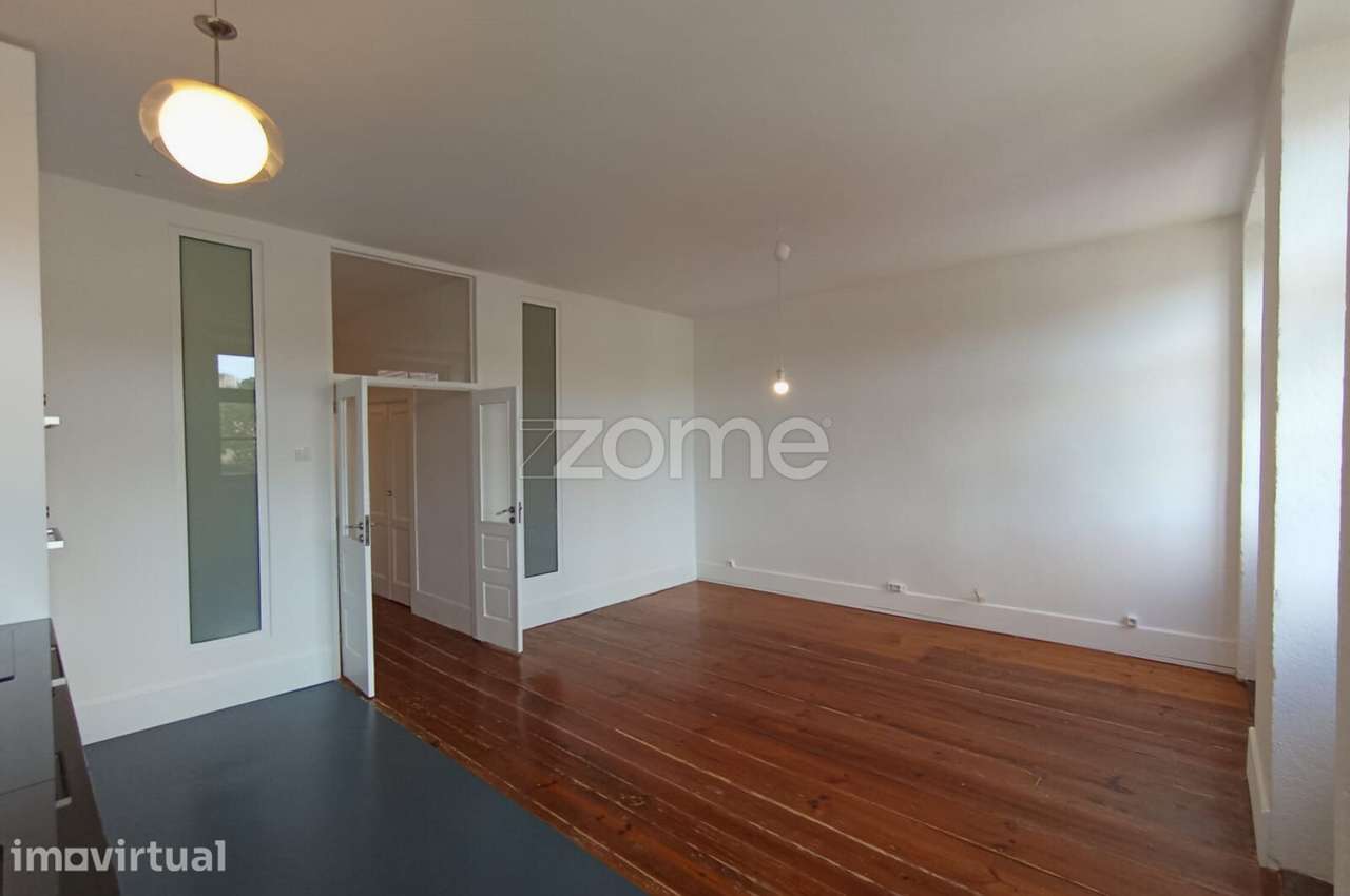 APARTAMENTO T1, PRIMEIRA LINHA DE RIO COM VISTAS DESAFOGADAS - Grande imagem: 5/13