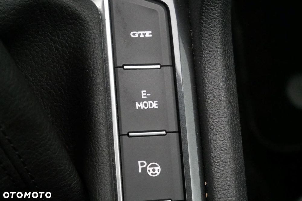 Volkswagen Tiguan - 22