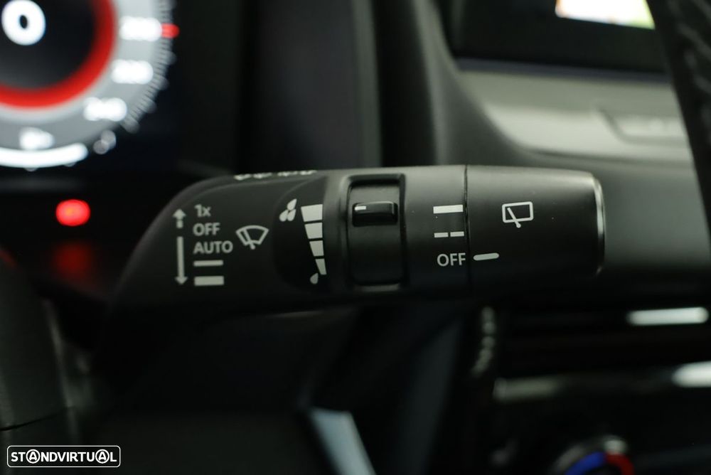 Nissan Qashqai 1.3 DIG-T N-Connecta LED Xtronic - 18