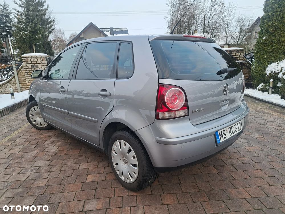 Volkswagen Polo 1.6 Tour - 3