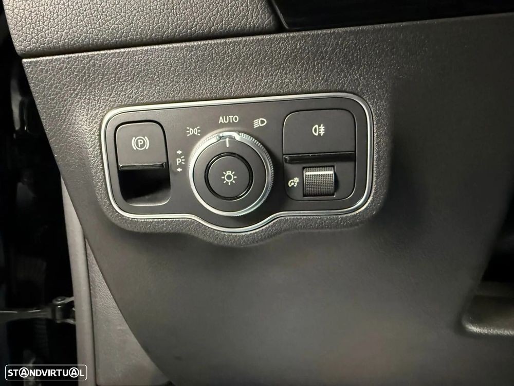 Mercedes-Benz GLA 250 e 8G-DCT AMG Line - 18