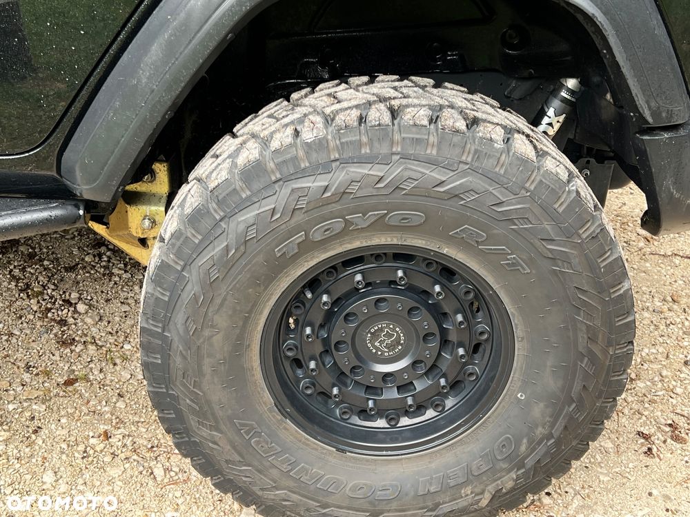 Jeep Wrangler - 32