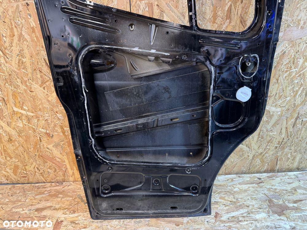 Przednie lewe drzwi Mercedes sprinter 907 910 - 6