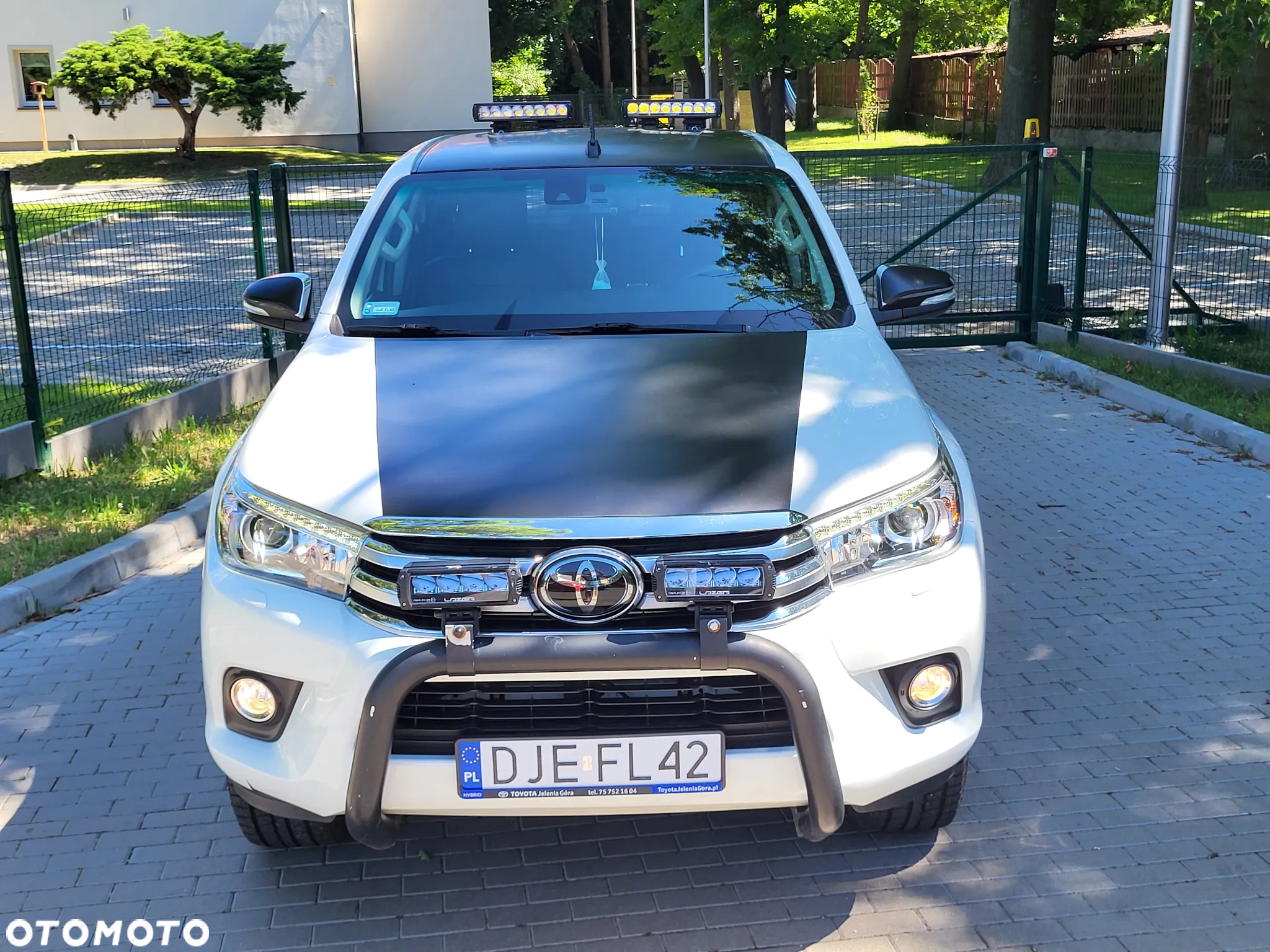 Toyota Hilux 2.4 D-4D Double Cab SR 4x4 - 2