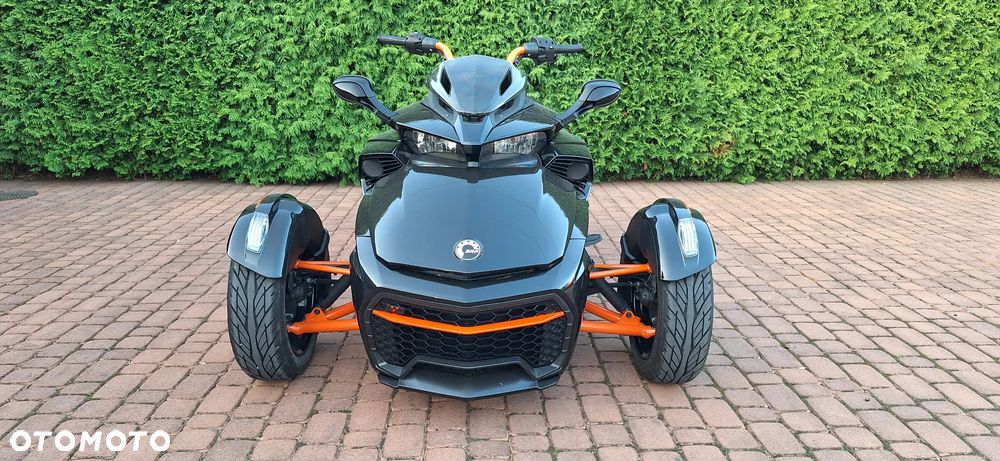 Can-Am Spyder - 3