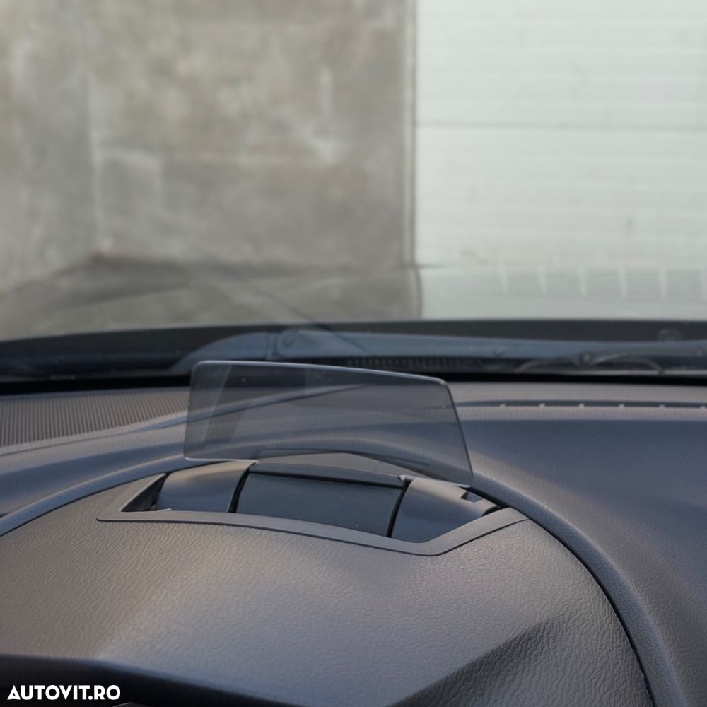 Mazda 3 G120 Revolution - 8