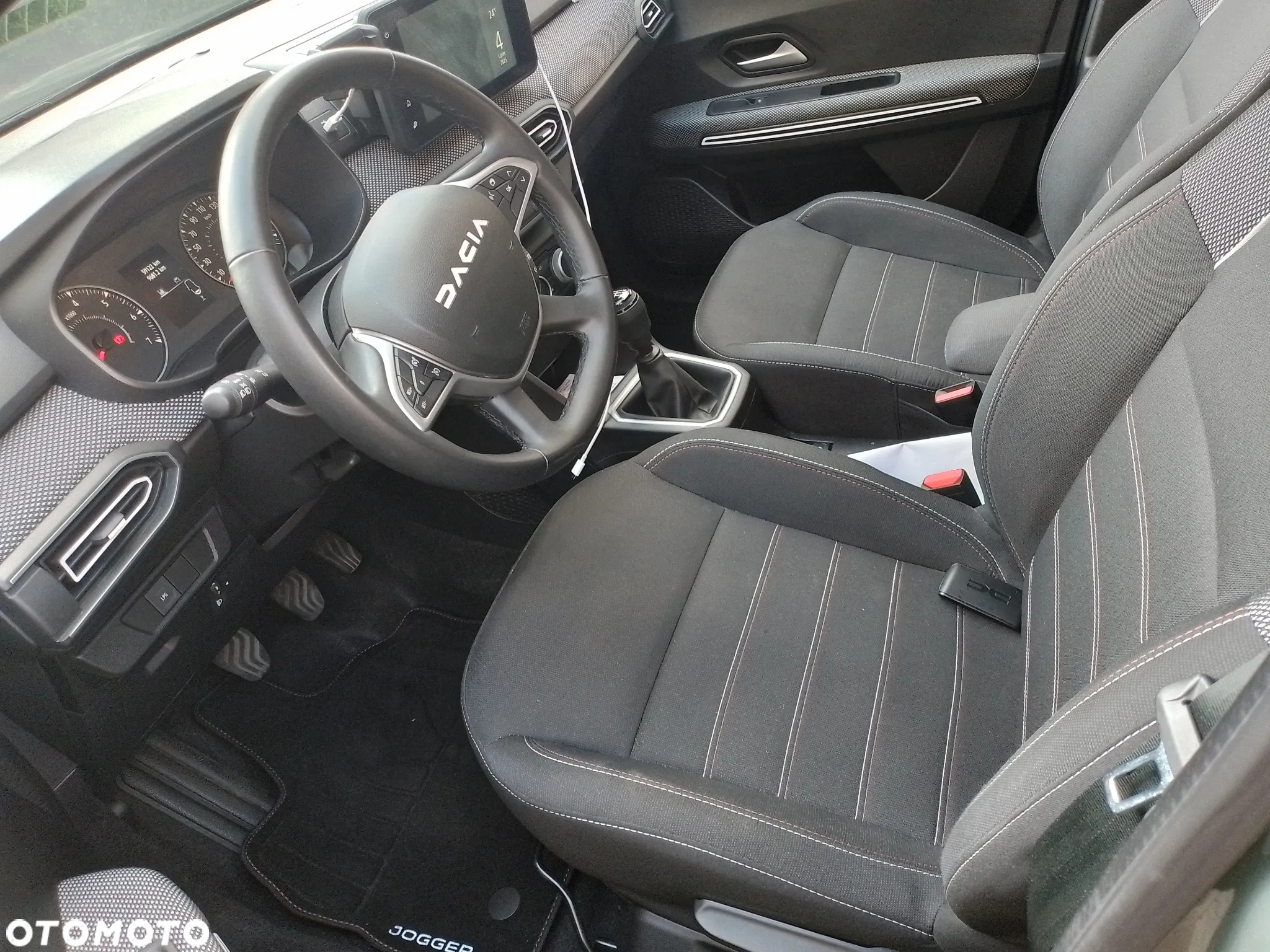 Dacia Jogger 1.0 TCe SL Extreme 7os - 4