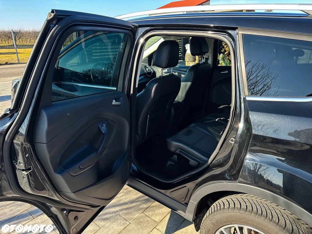 Ford Kuga 2.0 TDCi 4x4 Titanium - 23