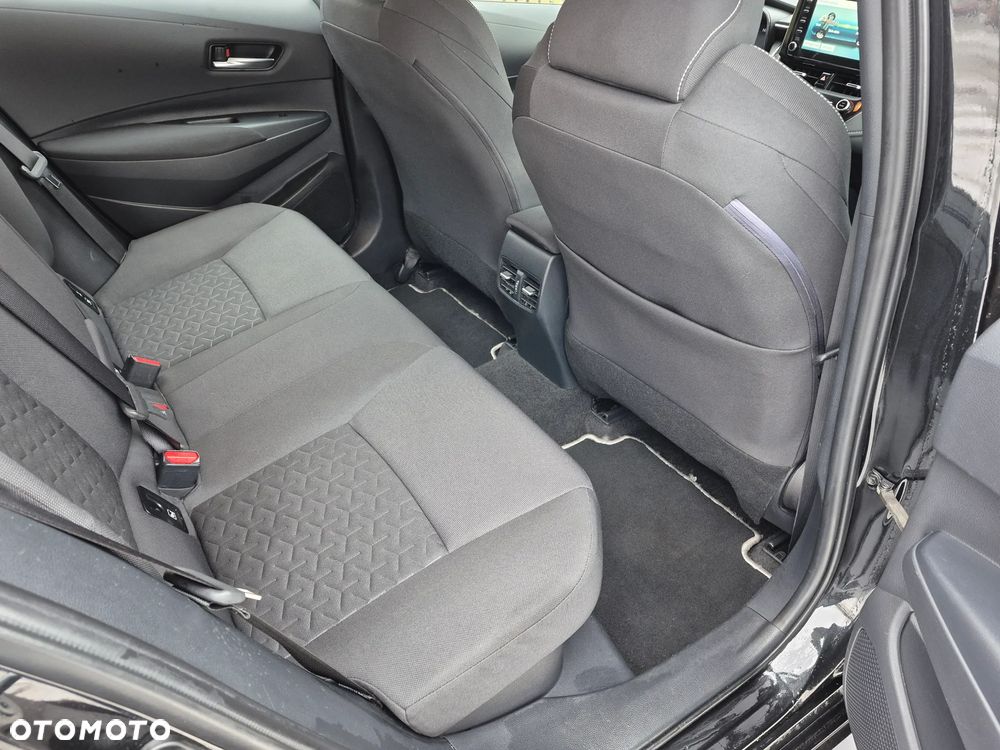 Toyota Corolla 2.0 Hybrid Comfort - 17