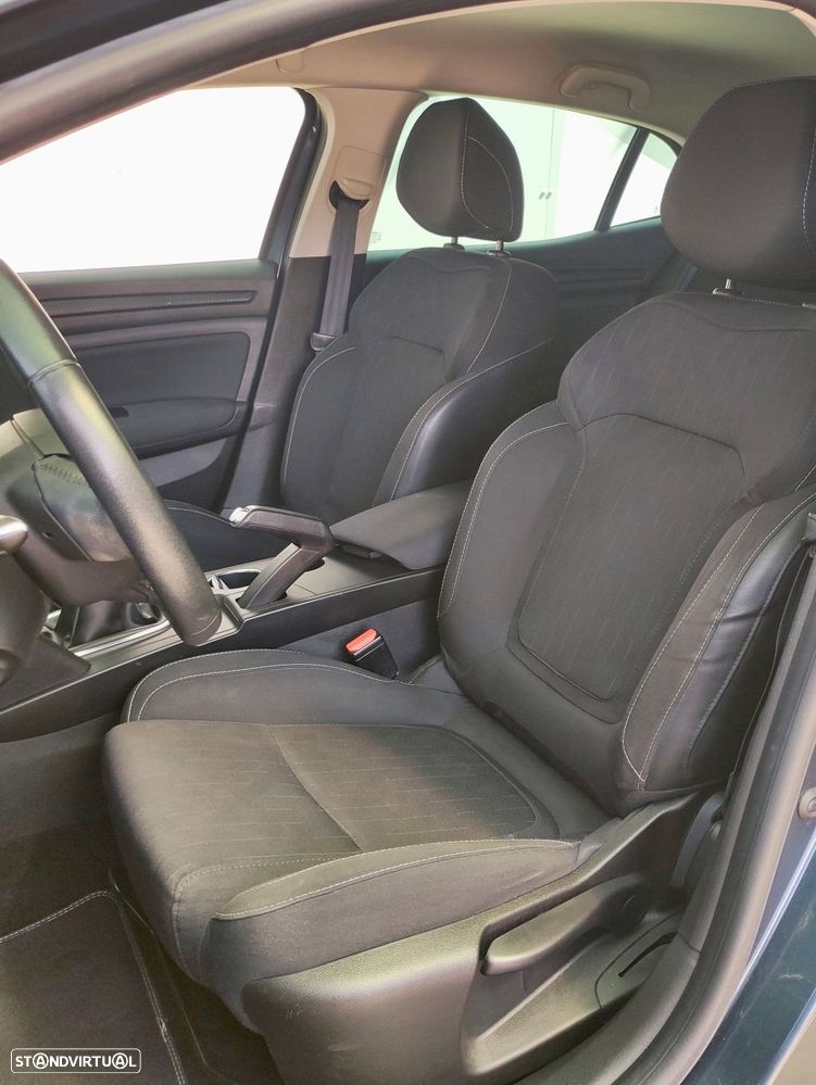 Renault Mégane 1.5 Blue dCi Limited - 20