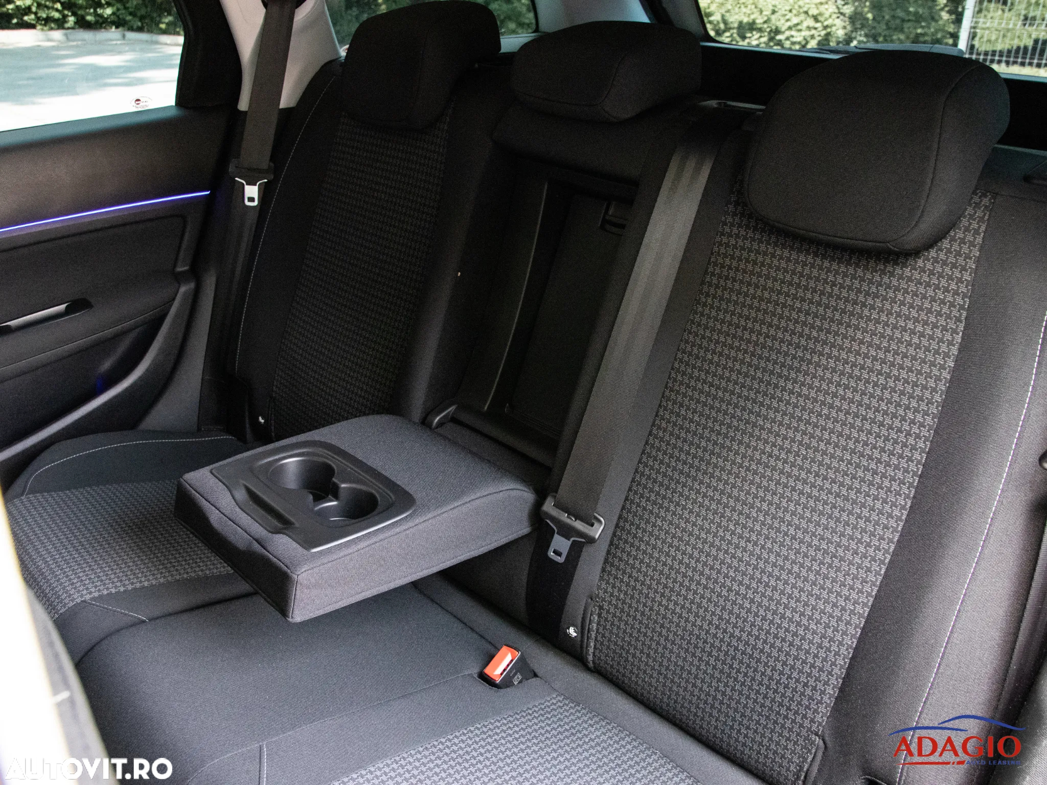Peugeot 308 BlueHDi 130 EAT8 Style - 22