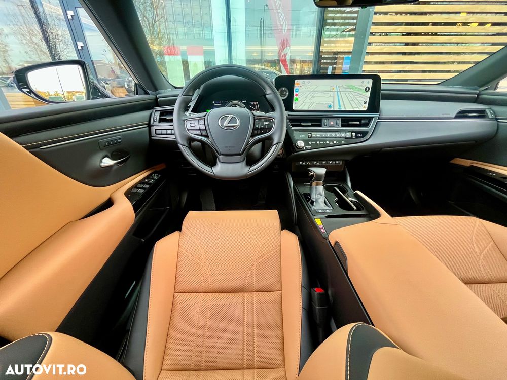 Lexus Seria ES 300h 2.5 TNGA HV 25H- 4X2 CVT Executive - 10