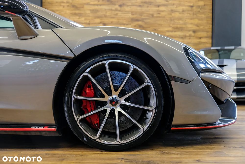 McLaren 570S Coupe - 33